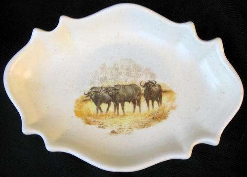 PIN DISH : BUFFALO DESIGN : NO MAKERS MARK - F35 IMPRESSED ON BACK