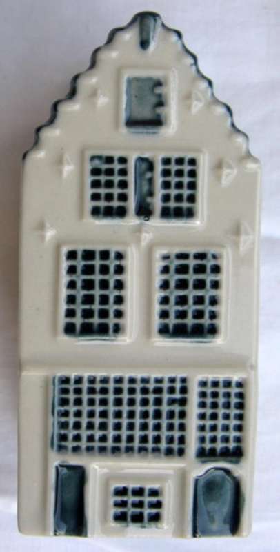 BLUE DELFT'S : MADE FOR KLM BY BOLS : HOLLAND : NO. 50