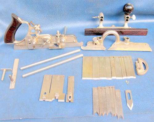 STANLEY NO.45 MULTI-PLANE :  IN RECORD BOX WITH RECORD BLADES : BOX - 32.3x19.3x14cm