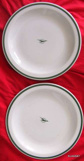 2 PLATES : 25cm DIAMETER : MADE BY CONTINENTAL CHINA : FOR SOUTH AFRICAN RAILWAYS CATERING DEPT