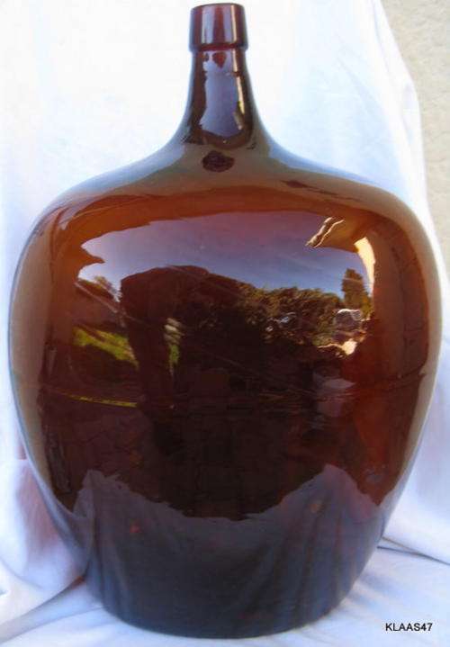 BROWN GLASS DEMIJOHN : 49cm HIGH - 98cm CIRCUMFERANCE