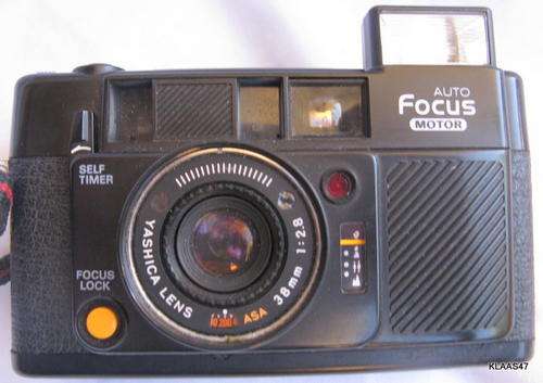 YASHICA : FULL AUTOMATIC : AUTO FOCUS MOTOR : JAPAN : IN A COVER : **GOOD FOR DISPLAY OR PROP**