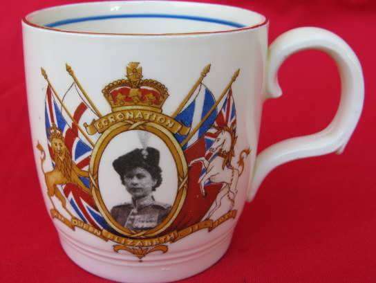 BURLEIGH WARE COMMEMORATIVE MUG CORONATION QUEEN ELIZABETH 11  1953