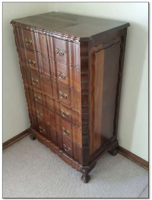 Antique Chest of Drawers
