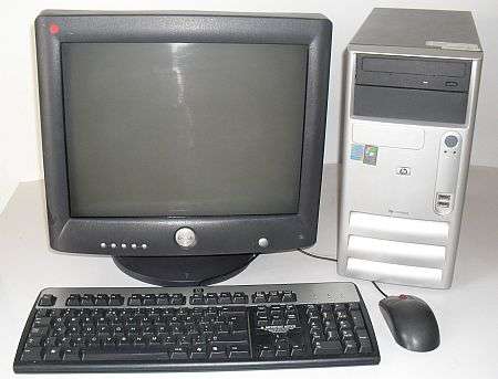 HP/COMPAQ INTEL PENTIUM 4 PC - LIKE NEW !!!