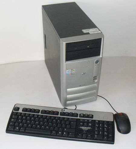 HP/COMPAQ INTEL PENTIUM 4 PC - LIKE NEW !!!