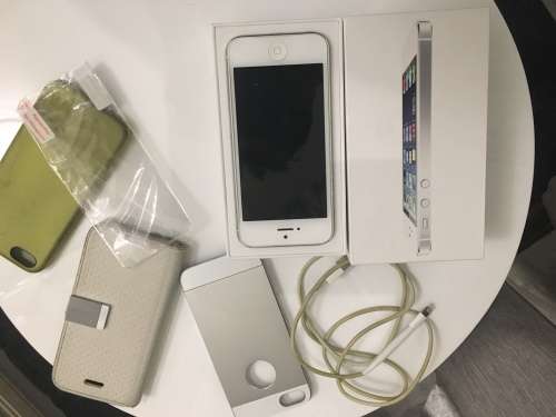 Apple IPHONE 5 - WHITE 32GB