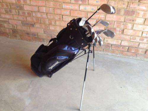 Spalding Set Golf Clubs (Collection Only)