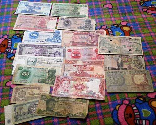 Huge Joblot of African Counties Bank Notes