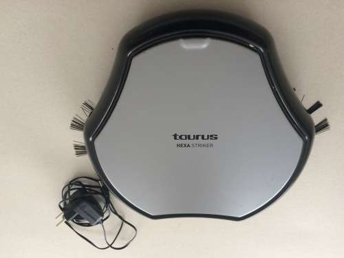 Taurus Hexa Striker - automatic vacuum cleaner