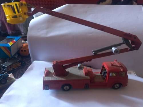 Corgi Major Toys: Simon Snorkel Fire Truck