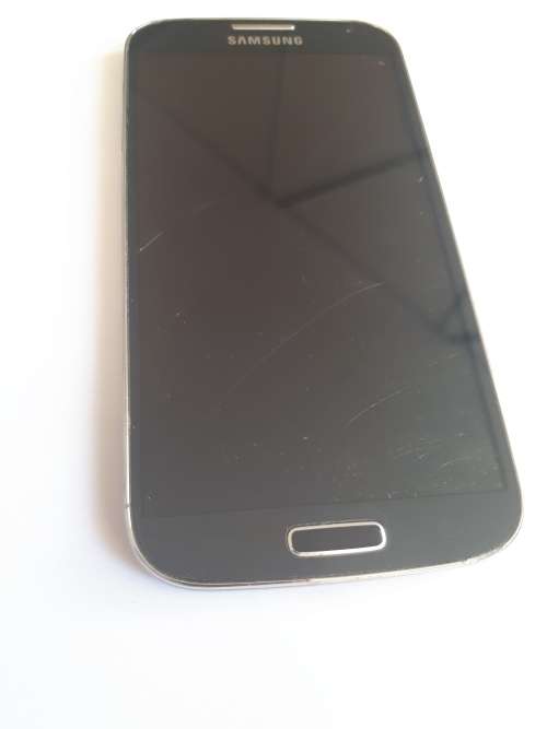Samsung S4 with broken screen, ideal for parts