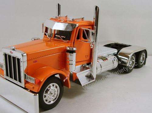 Jada Road Rigz Peterbilt Model 379 Tractor 1:32 diecast model truck yellow J201