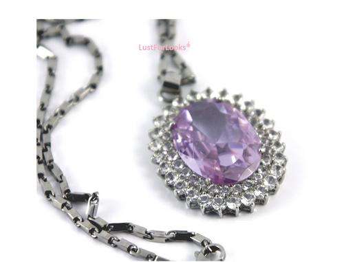 ***Made By Swarovski Elements ***Natural Pink Stone *** Pick Up a Bargain Today *** Necklace ***