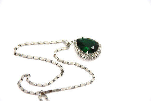 **** Made By Swarovski Elements **** [ Green Stone  *** NeckLace ] Only From [ LustforLooks ]