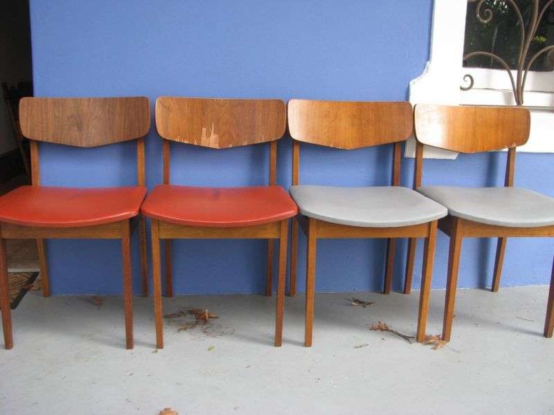 4 retro chairs