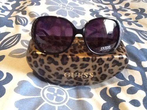 Authentic Guess Sunglasses in Black Reduced (MODEL GU7117 Black-35)