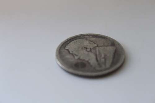Paul Kruger ZAR Two (2) Shillings of 1892 ***R1 START***