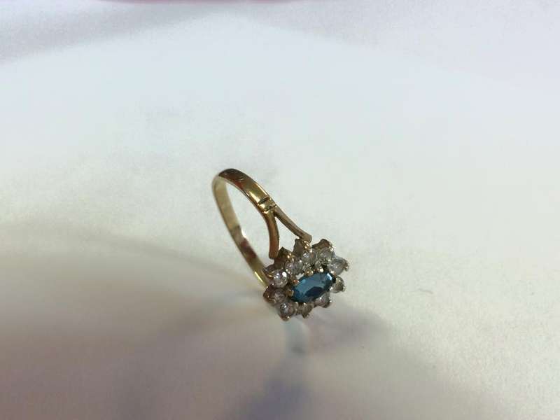 Vintage 9ct gold ladies ring