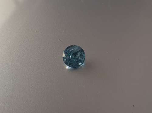 Stunning IGL LAB Certified Natural Fancy VIVID BLUE Diamond: 0.73ct Round Cut SI3 !