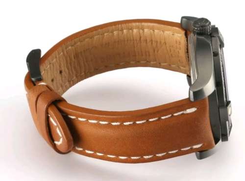 Magnificent BREITLING AVENGER BLACKBIRD 44mm Titanium Automatic Wristwatch + 2 Leather Straps !