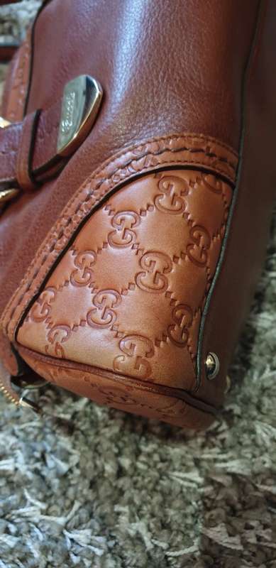Stunning Authentic Ladies Gucci Signoria Genuine Leather Dome Handbag R32 500