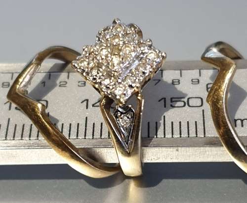 Ladies 9K Yellow Gold & .25ct Natural Diamond 3 Piece Wedding & Engagement Ring Set