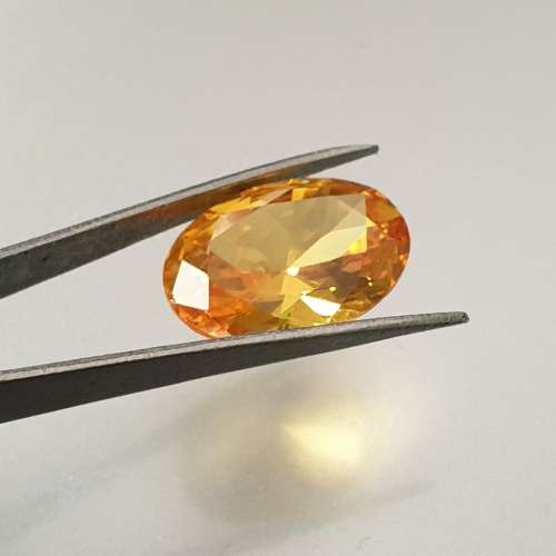 Spectacular 6.35ct Certified Natural Oval Cut VVS Yellow Sapphire - Stunning Investment Stone !