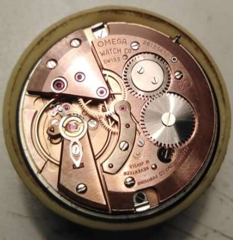RARE 601 Movement ! Vintage 1968 Omega Dynamic Men's Manual Wind Wristwatch Near Pristine Condition