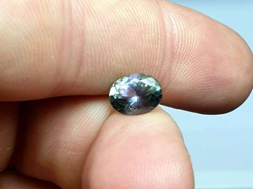 Lab Guarantee | Oval | 2.17ct | Natural Spectacular Violet Green Tanzanite | VVS