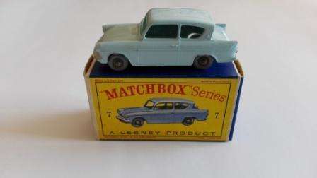MATCHBOX REGULAR WHEELS FORD ANGLIA NMINT 1966 ENGLAND BASE