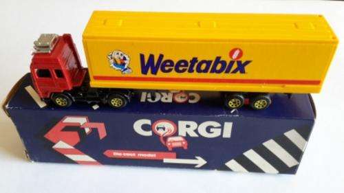 RARE VINTAGE CORGI VOLVO CONTAINER  TRUCK 1985 ENGLAND BASE MIB
