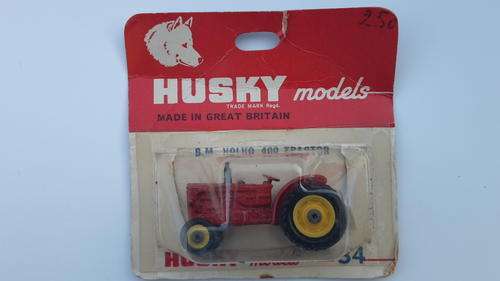 VINTAGE CORGI HUSKY B.M VOLVO 400 TRACTOR  #34  MADE IN GT.BRITAIN 1965