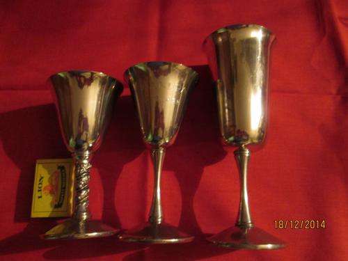 3 single wine glasses