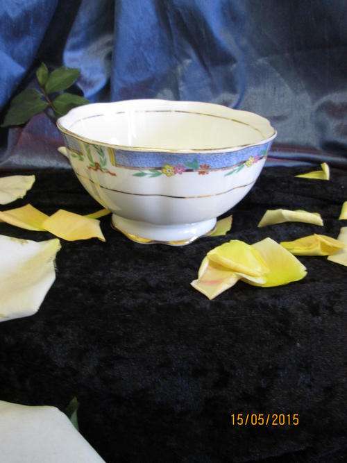 Royal Albert 'Orient' sugar bowl