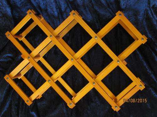 8 Bottle wine rack A