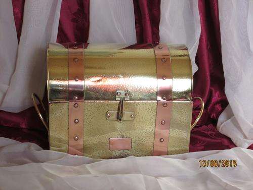 Copper and Brass kist. Gorgeous item!!