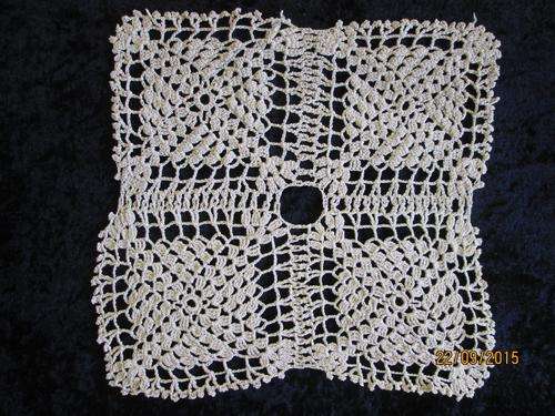 21cm Square beige Doillie