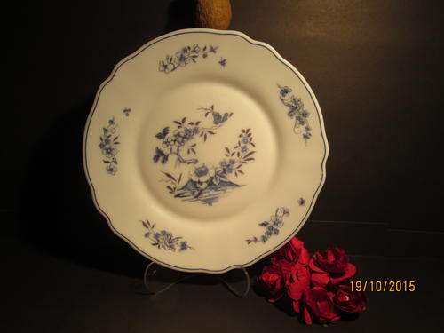 French Arcopal Milk Glass, Kalinka Pattern. Side plate D