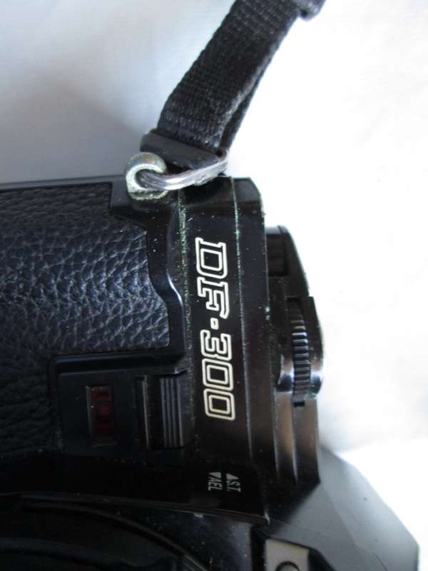 Seagull DF300 Camera, with case / Collectable/ Vintage/ Sold As Is/ For Spares or Display.