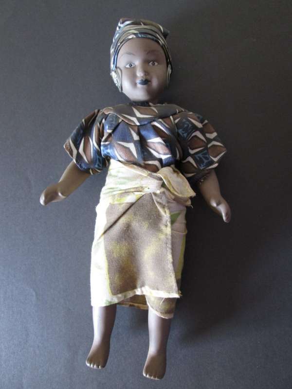 Dolls of The World- No 62- Porcelain Doll- Mali Costume + Collector`s Guide