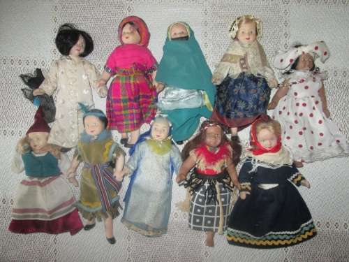 Dolls of The World 10 x broken dolls. Missing or broken limbs
