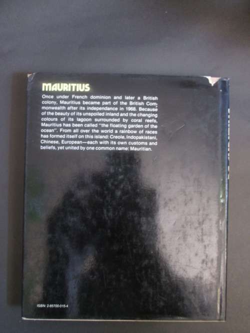 Mauritius - Pierre Renoud 1976 128 pages