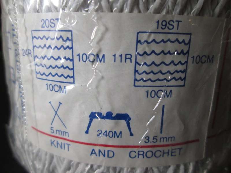 PINGOUIN- 66% Nylon and 34% Rayon- 50g- Used for Knitting(5mm) and Crochet(3.5mm) `Geisha` name