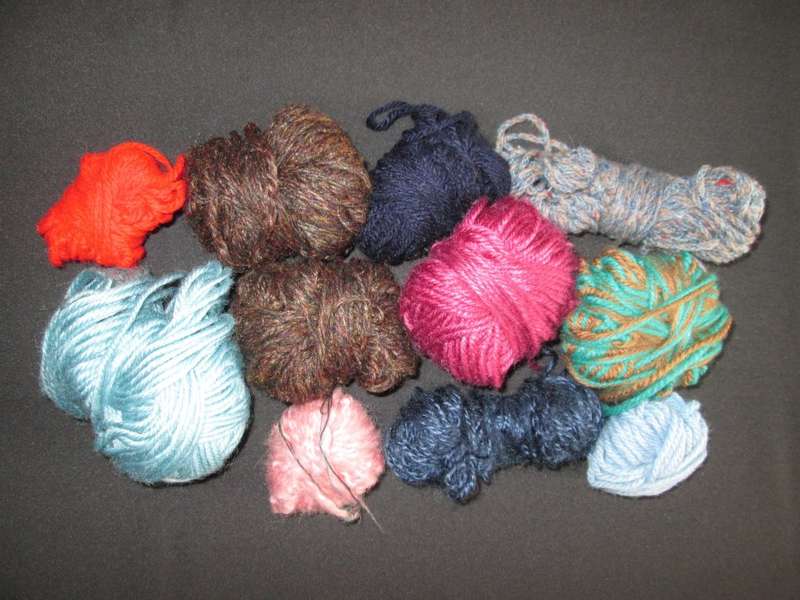 Odds and Ends of Wool 20+ balls of varying sizes