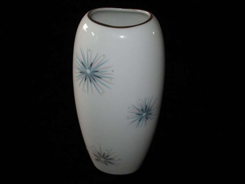 Thomas Rosenthal, Germany Modern Vase star or starburst pattern