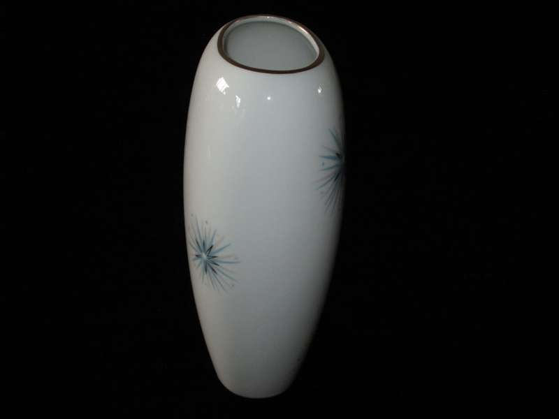 Thomas Rosenthal, Germany Modern Vase star or starburst pattern