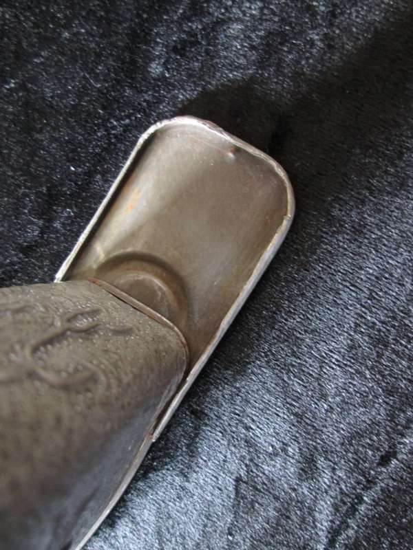 Cigarette Case with Springbok and aloe. Seems to be pewter