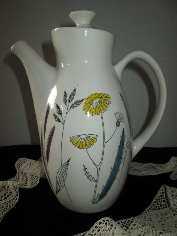 Stavangerflint teapot. Botanical Theme. Made in Norway