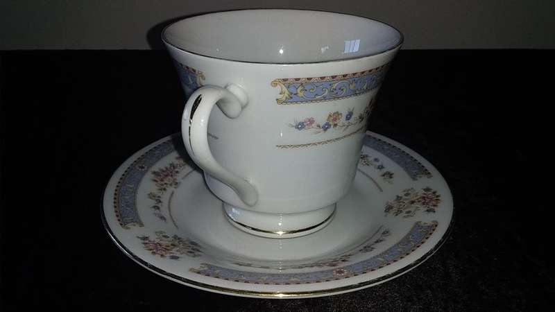 Cup and Saucer-Crescent-Fine China-Made in China-JIE PAI-Mix and Match